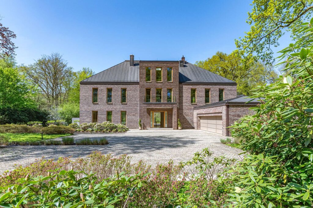 Hamburg_Villa_Aussenansicht_Frontal